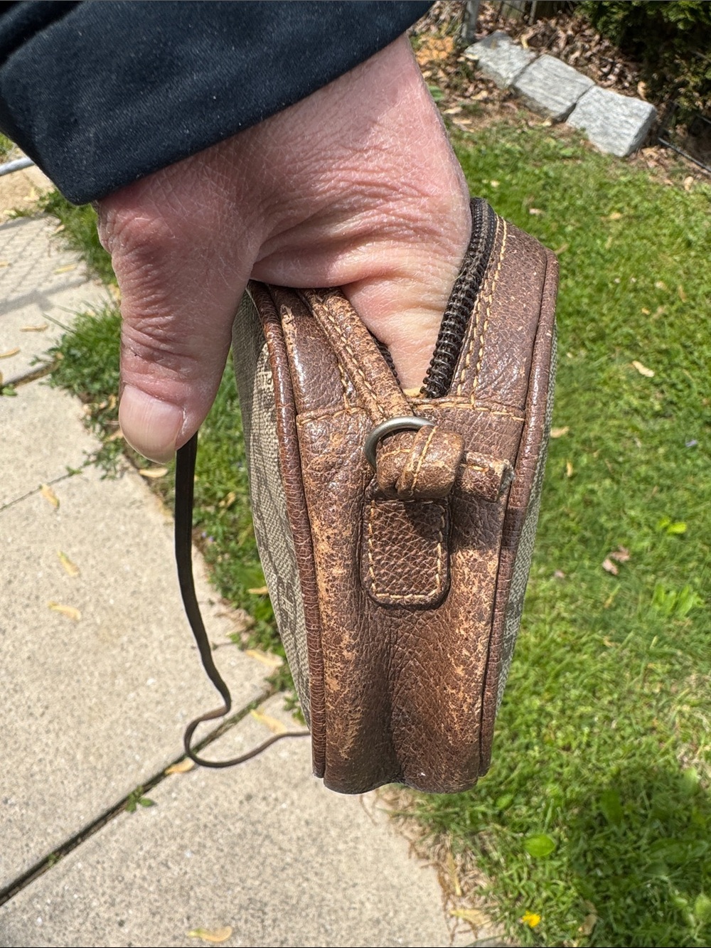 Gucci Plus GG Monogram Shoulder Bag. - Picture 9 of 13